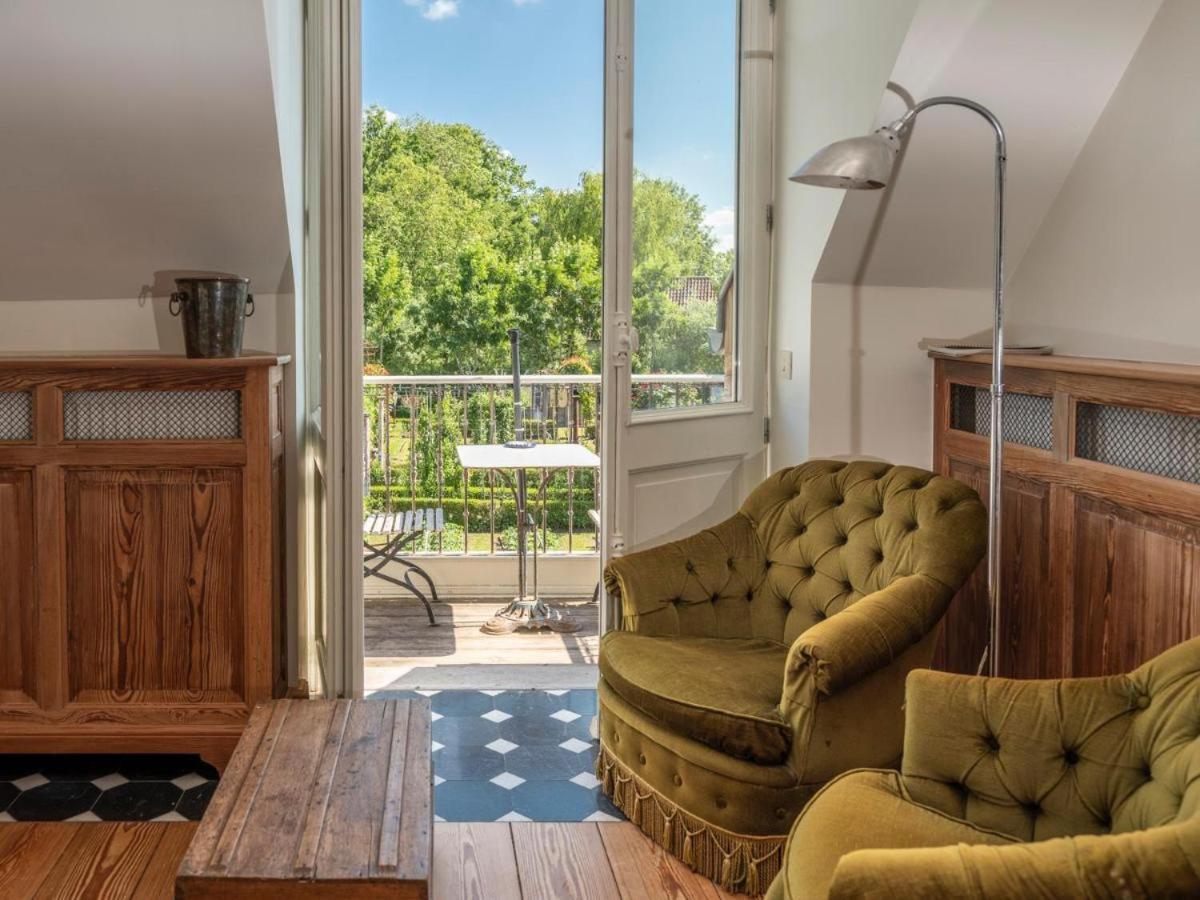 De Dag Des Heeren Apartment Merendree Bagian luar foto